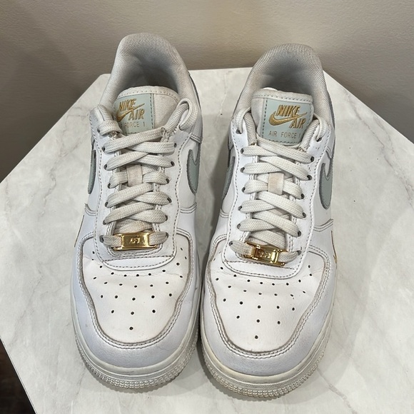 🔥Nike Air Force 1 White and Gold Sneakers🔥 - Picture 2 of 4